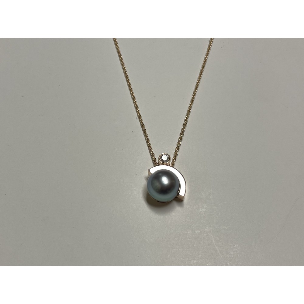 Boucle d'oreille et pendentif or rouge - diamants et perles fine de Tahiti Bijoux personnalisés