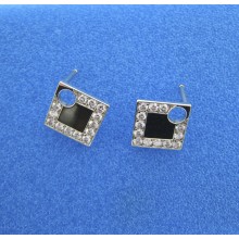 Boucles d'oreille Lune Carrée, or blanc - diamants Boucles d'oreille